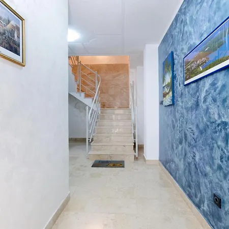 Apartment Drago *